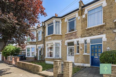 Halstead Road, Winchmore Hill, N21