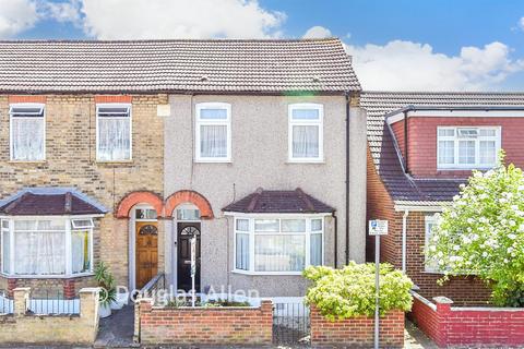 Whalebone Grove, Romford RM6