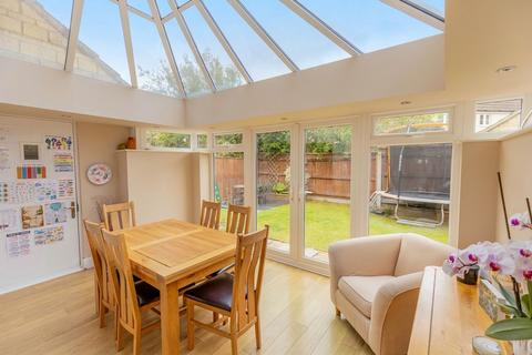4 bedroom semi-detached house for sale, Avenue De Gien, Malmesbury, SN16