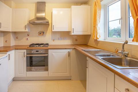 2 bedroom end of terrace house for sale, Poole Road, Malmesbury, SN16