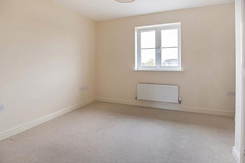 2 bedroom end of terrace house for sale, Poole Road, Malmesbury, SN16