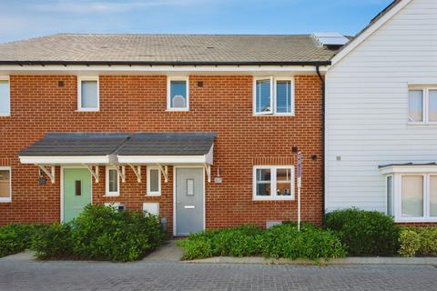 3 bedroom terraced house for sale, Housemartin Road, Finberry, Ashford
