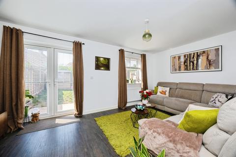 3 bedroom terraced house for sale, Housemartin Road, Finberry, Ashford