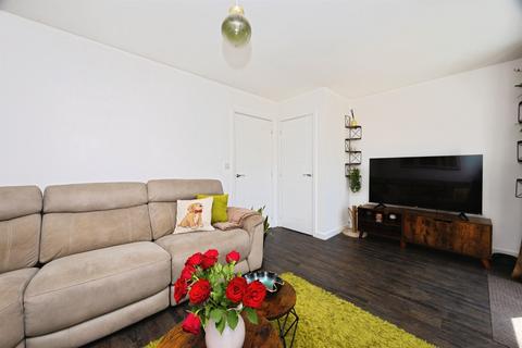 3 bedroom terraced house for sale, Housemartin Road, Finberry, Ashford