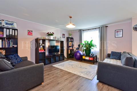 undefined, Brownlow Close, Barnet, EN4