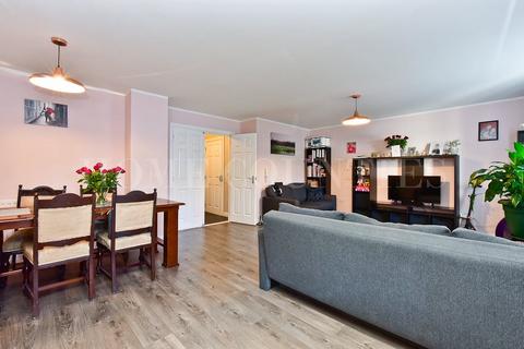 undefined, Brownlow Close, Barnet, EN4