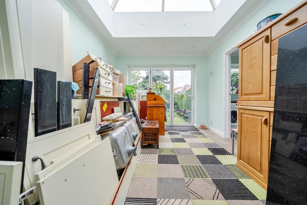 1452660-4-69fc62d...