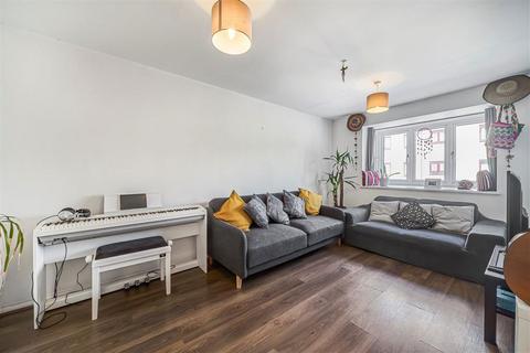 1 bedroom flat for sale, Myers Lane, London SE14