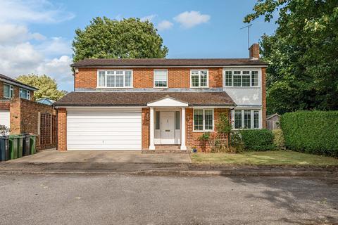 Oldfield Gardens, Ashtead KT21