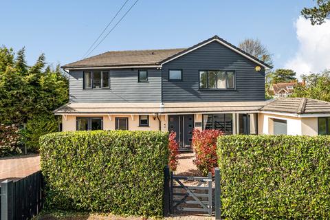 Virginia Close, Ashtead KT21
