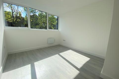 2 bedroom ground floor flat for sale, Yarmouth Way, Great Yarmouth