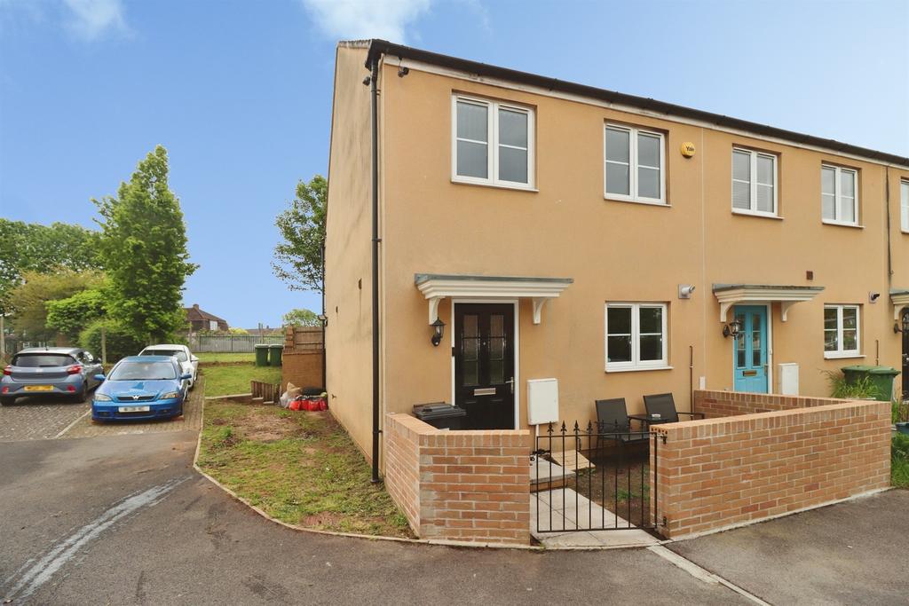 2 bedroom end of terrace house for sale