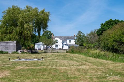 4 bedroom detached house for sale, Forest Road, Newport