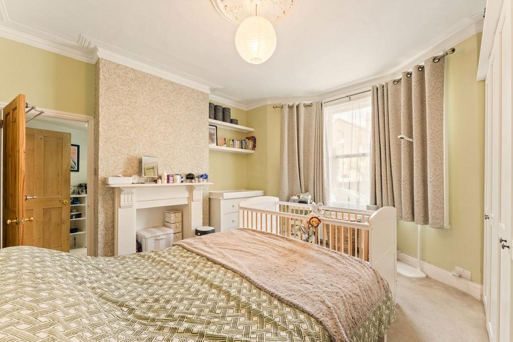 Bedroom, fireplace