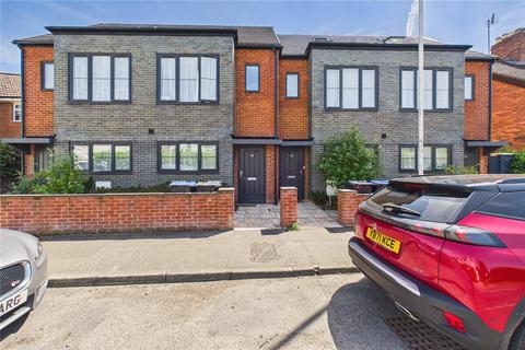3 bedroom terraced house for sale, Lingfield Road, West Sussex RH19