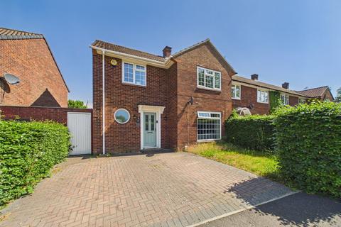 4 bedroom end of terrace house for sale, Reeds Hill, Bracknell, Berkshire, RG12