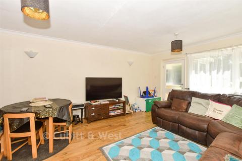 2 bedroom ground floor maisonette for sale, Doods Place, Reigate RH2
