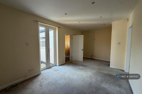 3 bedroom terraced house to rent, Cross St, Market Harborough, LE16