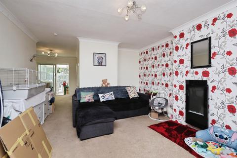 3 bedroom end of terrace house for sale, Bramble Drive, Hailsham