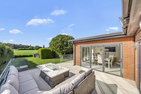 6 bedroom detached house for sale, North Road, Havering-atte-bower, RM4