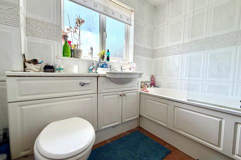 1 bedroom terraced house for sale, Hunting Gate Drive, Chessington, Surrey. KT9 2DQ