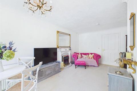 1 bedroom flat for sale, 2 Munro Court, Bartin Close, Ecclesall, Sheffield