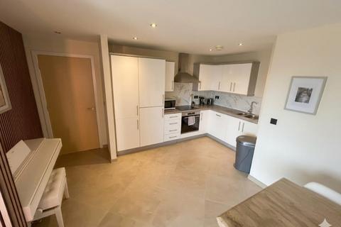 2 bedroom flat for sale, South Quay, Kings Road, Swansea, SA1
