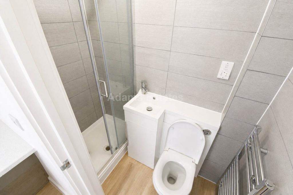 Charndon Close, Reading – pohled 4