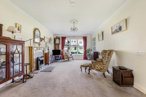 2 bedroom retirement property for sale, Penstones Court, Marlborough Lane, Stanford in the Vale, Faringdon, SN7