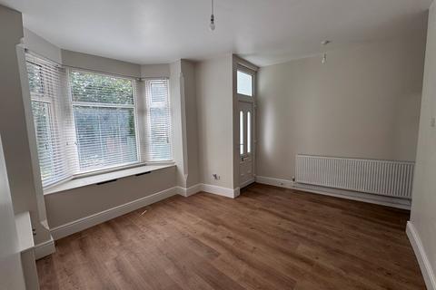 3 bedroom house to rent, Balmoral Grove, Colwick, NG4