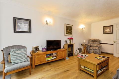 1 bedroom retirement property for sale, Heathdene Manor, Watford