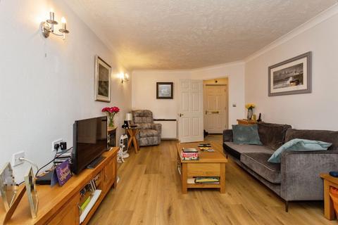 1 bedroom retirement property for sale, Heathdene Manor, Watford