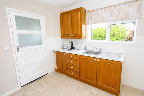 2 bedroom semi-detached house to rent, Elsinore Avenue, Staines-upon-Thames, TW19