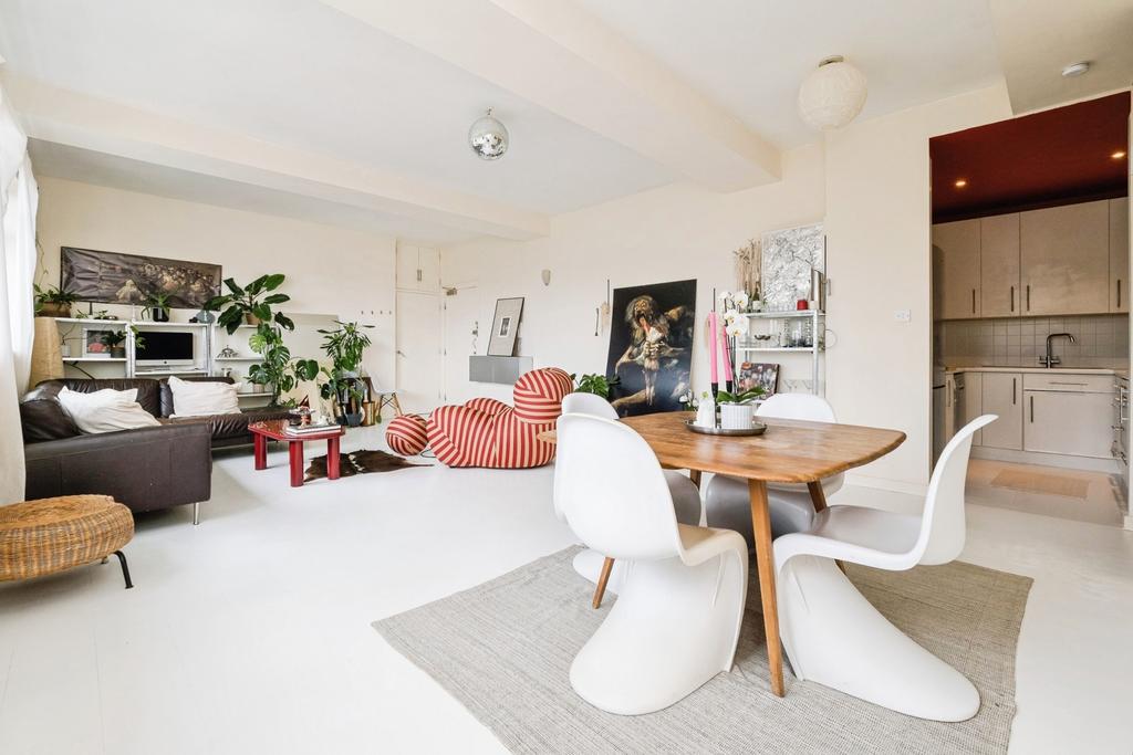 1 bedroom flat for sale