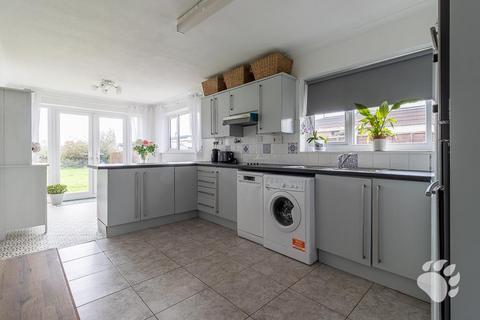 3 bedroom detached bungalow for sale, Swan Lane, Wickford SS11