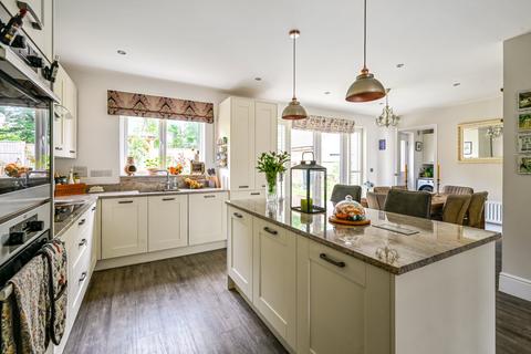 4 bedroom detached house for sale, Bramley Grove, Tenterden, Kent, TN30