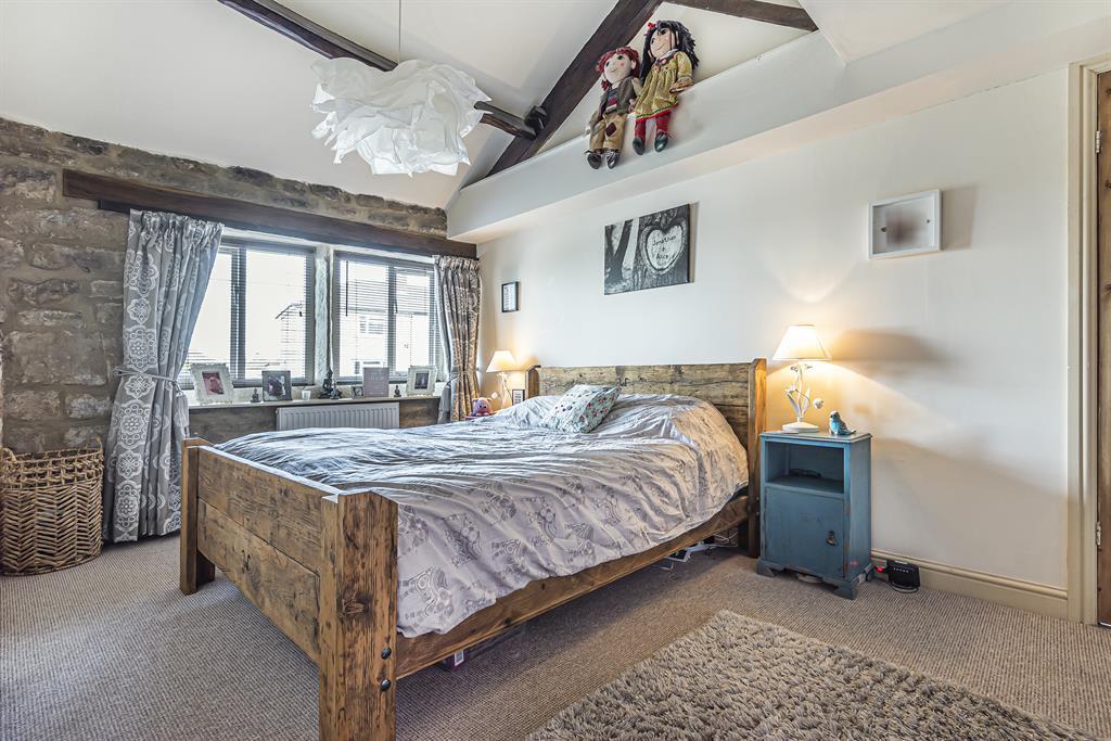 Stoneycroft, Rawdon, Leeds - More