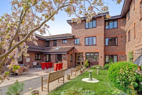 1 bedroom retirement property for sale, Knights Lane, Tiddington