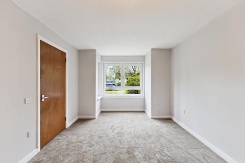 undefined, Main Street, Milngavie, G62