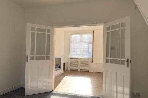 3 bedroom terraced house to rent, Cross Street, Warrington