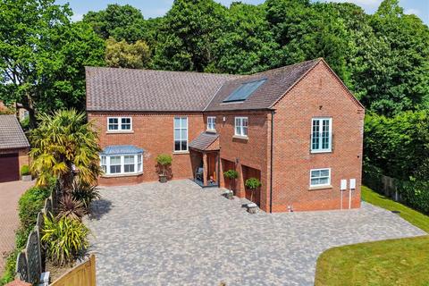 5 bedroom detached house for sale, Woodchurch Road, Arnold, Nottingham