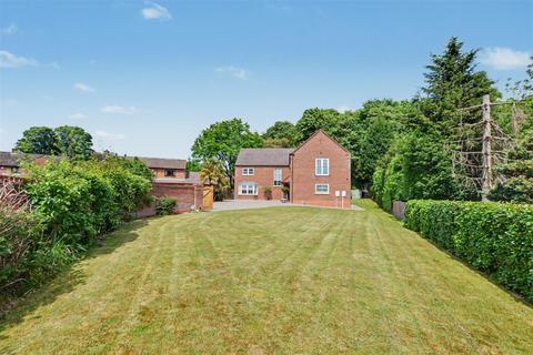 5 bedroom detached house for sale, Woodchurch Road, Arnold, Nottingham