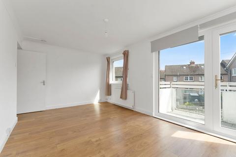 2 bedroom flat to rent, Kingsknowe Road North, Kingsknowe, Edinburgh, EH14