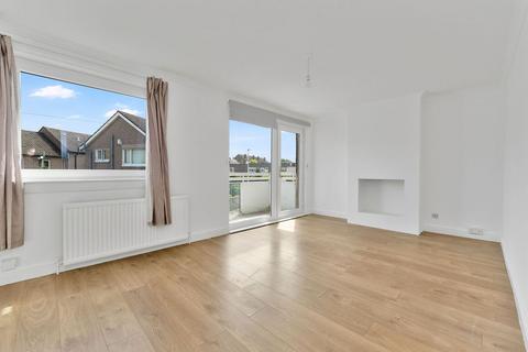 2 bedroom flat to rent, Kingsknowe Road North, Kingsknowe, Edinburgh, EH14