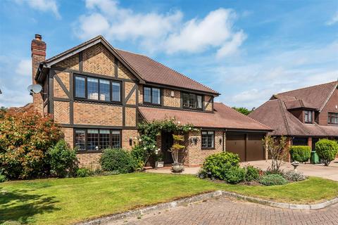 RIPLEY WAY, EPSOM, KT19