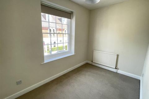 2 bedroom retirement property for sale, St. Ann Place, Salisbury SP1