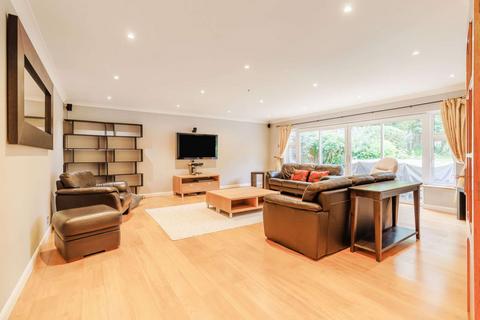 4 bedroom detached house for sale, Bishops Avenue, Northwood HA6