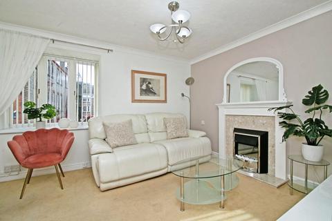 2 bedroom flat for sale, Quay Street, Truro, Cornwall, TR1