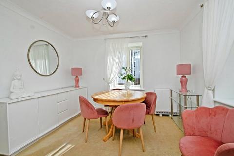 2 bedroom flat for sale, Quay Street, Truro, Cornwall, TR1