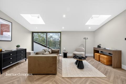 2 bedroom apartment for sale, Old Kent Road, London